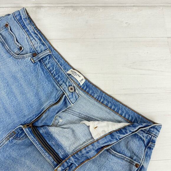 Abercrombie & Fitch The Mom Short Size 35 / 20 High Rise Curve Love Light Wash - Picture 7 of 14